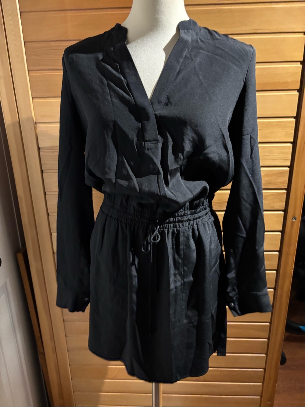 Vince Black Women's Top with Logo Tag
